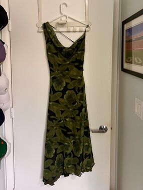 Grand Street Studios Tropical Leaf Print Asymmetrical Slip Dress, Sz S